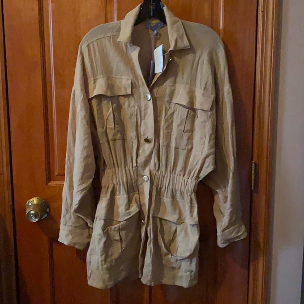 NWT Beige Linen Safari Top Size XS